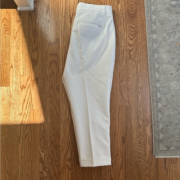 Woman’s Brand New White Cropped Pants - Picture 3 of 6